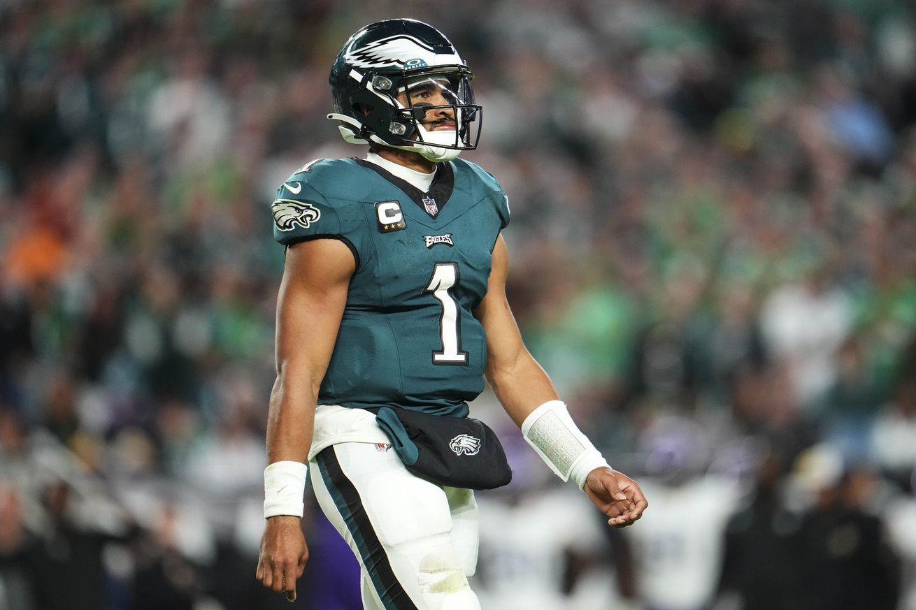 The Linc - Eagles passing offense struggles are a ‘mirage’