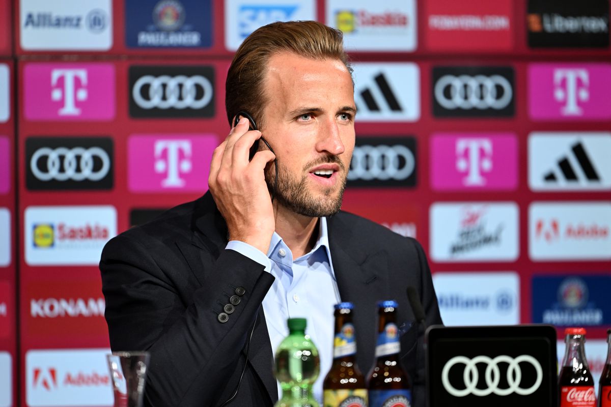 FC Bayern München Unveil New Signing Harry Kane