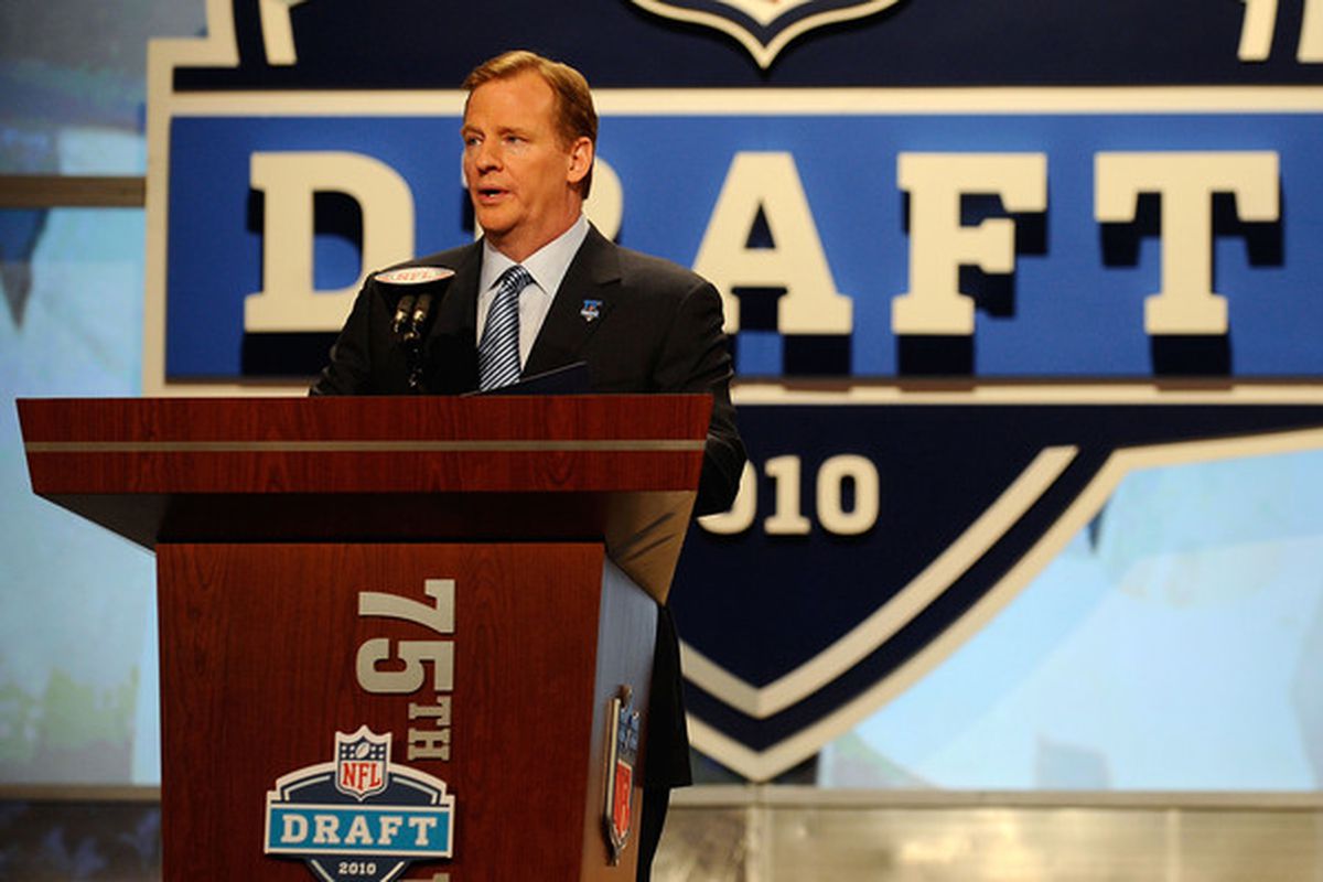 NEW YORK - APRIL 22:  NFL Commissioner Roger Goodell speaks at the podium on stage during the first round of the 2010 NFL Draft at Radio City Music Hall on April 22, 2010 in New York City.  (Photo by Jeff Zelevansky/Getty Images)