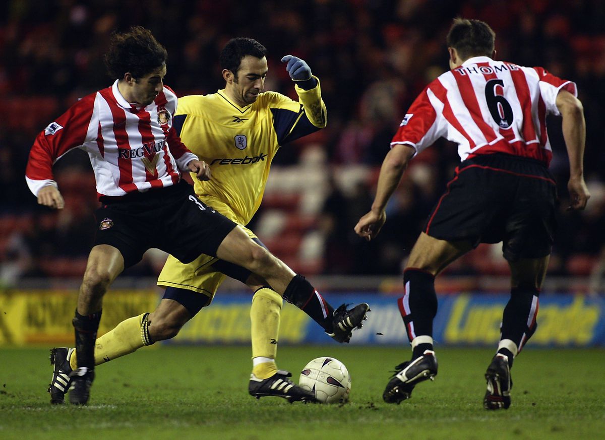 Youri Djorkaeff of Bolton Wanderers and Julio Arca and Emerson Thome of Sunderland