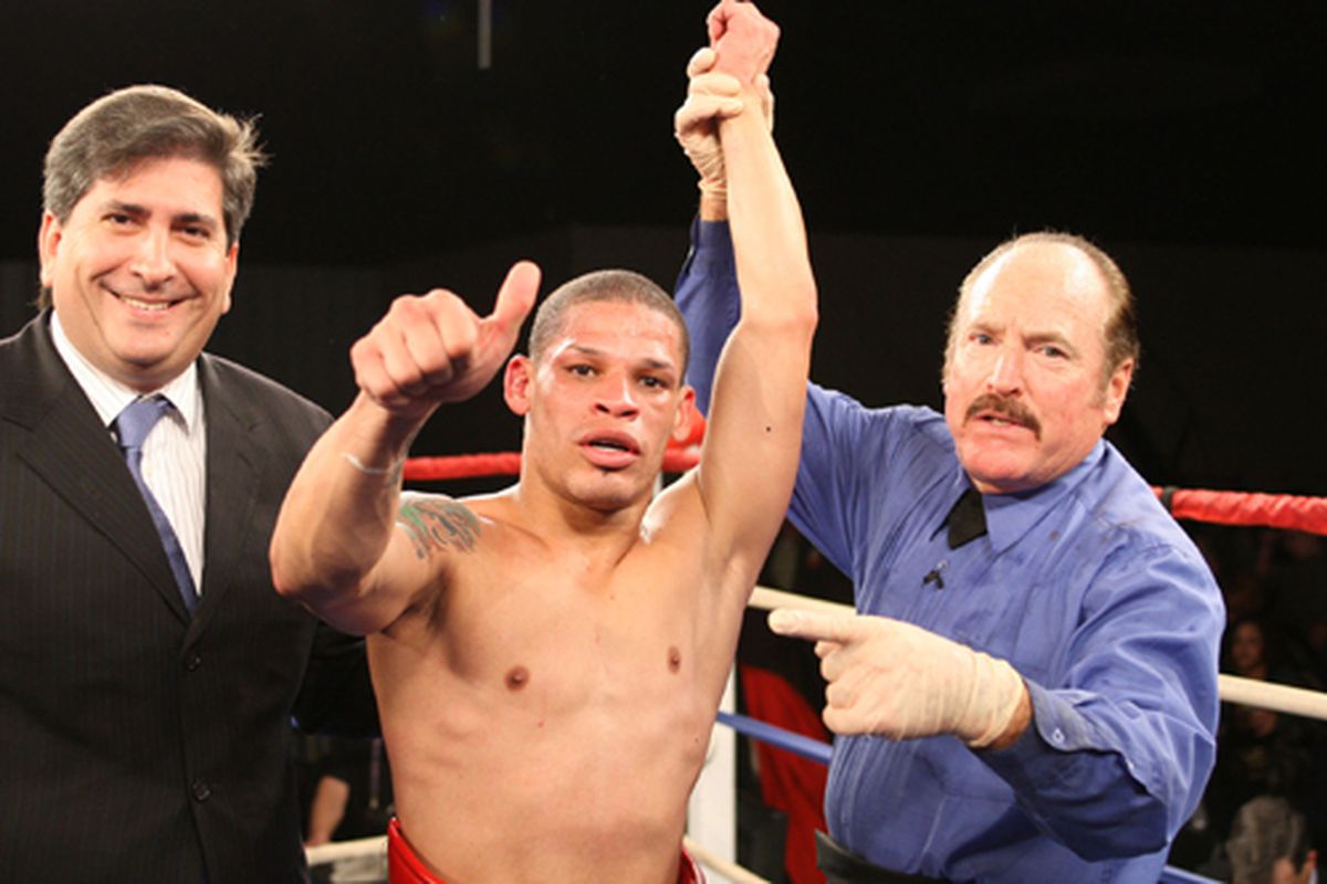 Orlando Cruz's fight with Cornelius Lock has been bumped to Saturday night's televised pay-per-view undercard. (Photo by Tom Casino / Showtime)