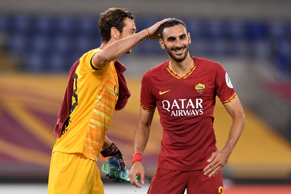 Antonio Mirante and Davide Zappacosta of AS Roma celebrate...