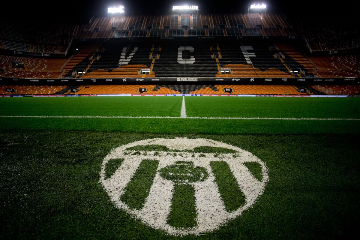 Valencia CF v FC Barcelona - La Liga