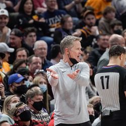 Golden State Warriors head coach Steve Kerr instructs the team during an NBA game against the Utah Jazz at Vivint Arena in Salt Lake City on Saturday, Jan. 1, 2022.