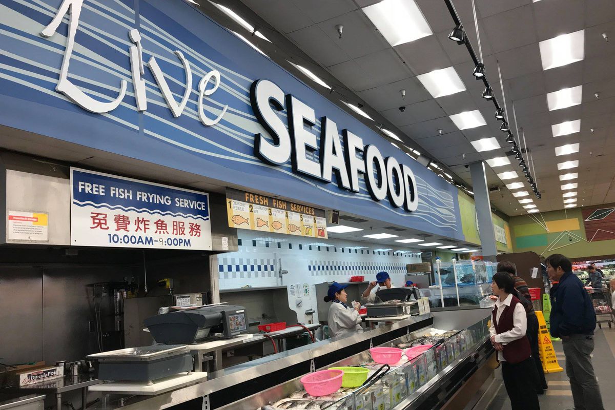 The fresh seafood section of 99 Ranch Market