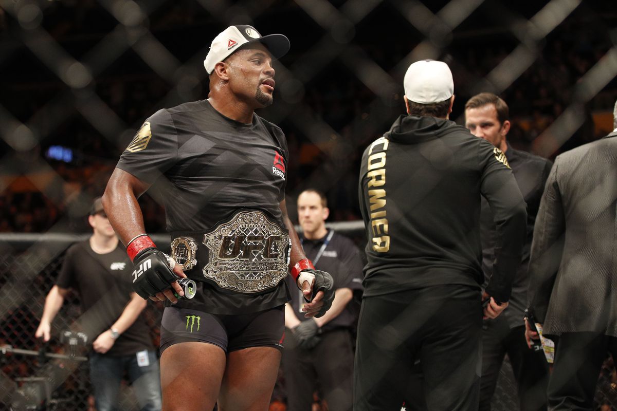 MMA: UFC 210-Cormier vs Johnson
