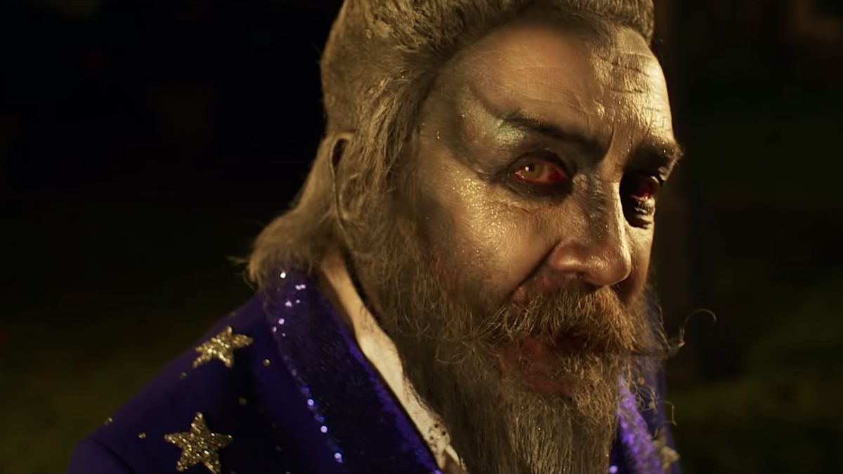 Alan Moore, in elaborate gold makeup in his movie The Show