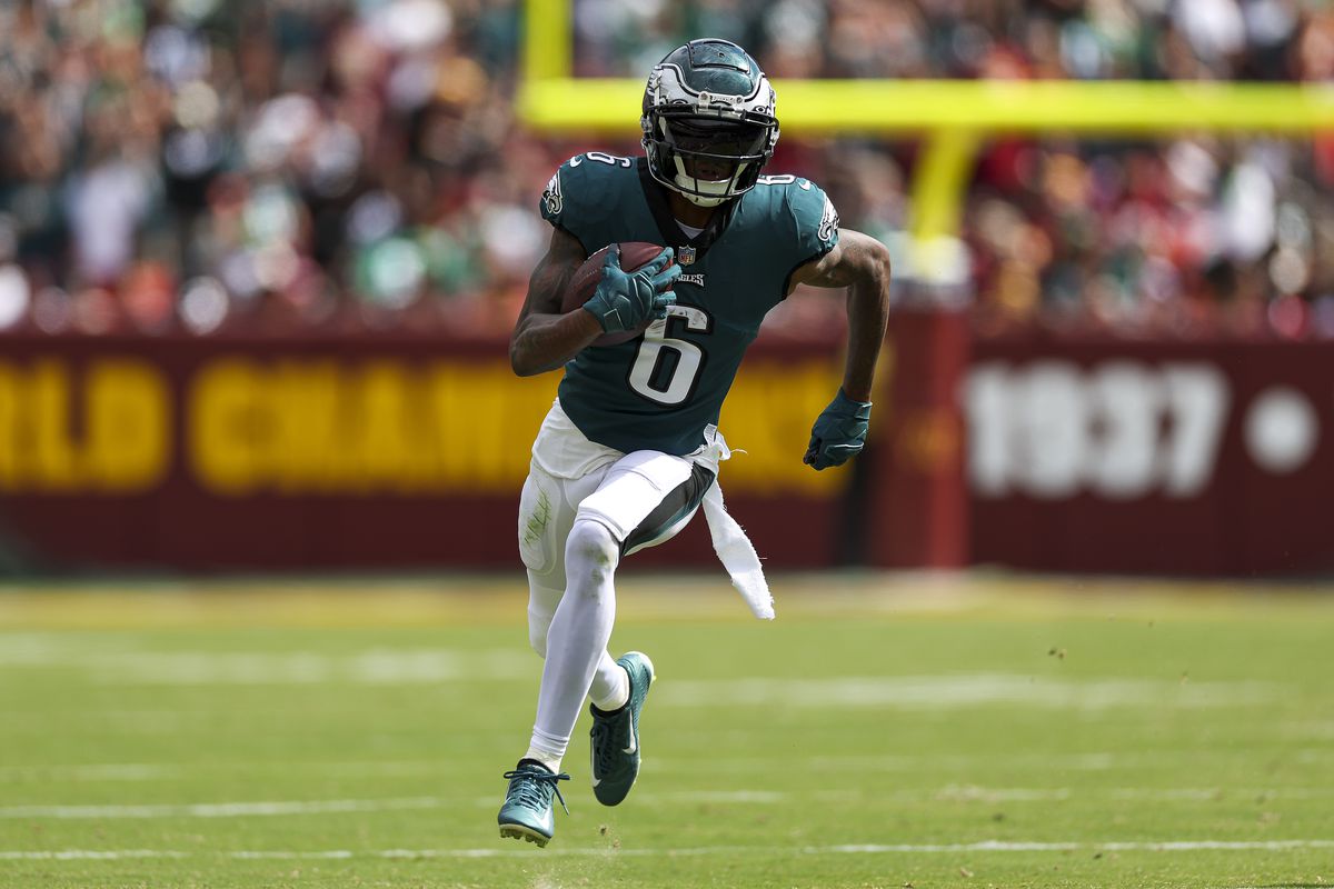 Wide receiver DeVonta Smith #6 of the Philadelphia Eagles runs upfield during the first half against the Washington Commanders at FedExField on September 25, 2022 in Landover, Maryland.