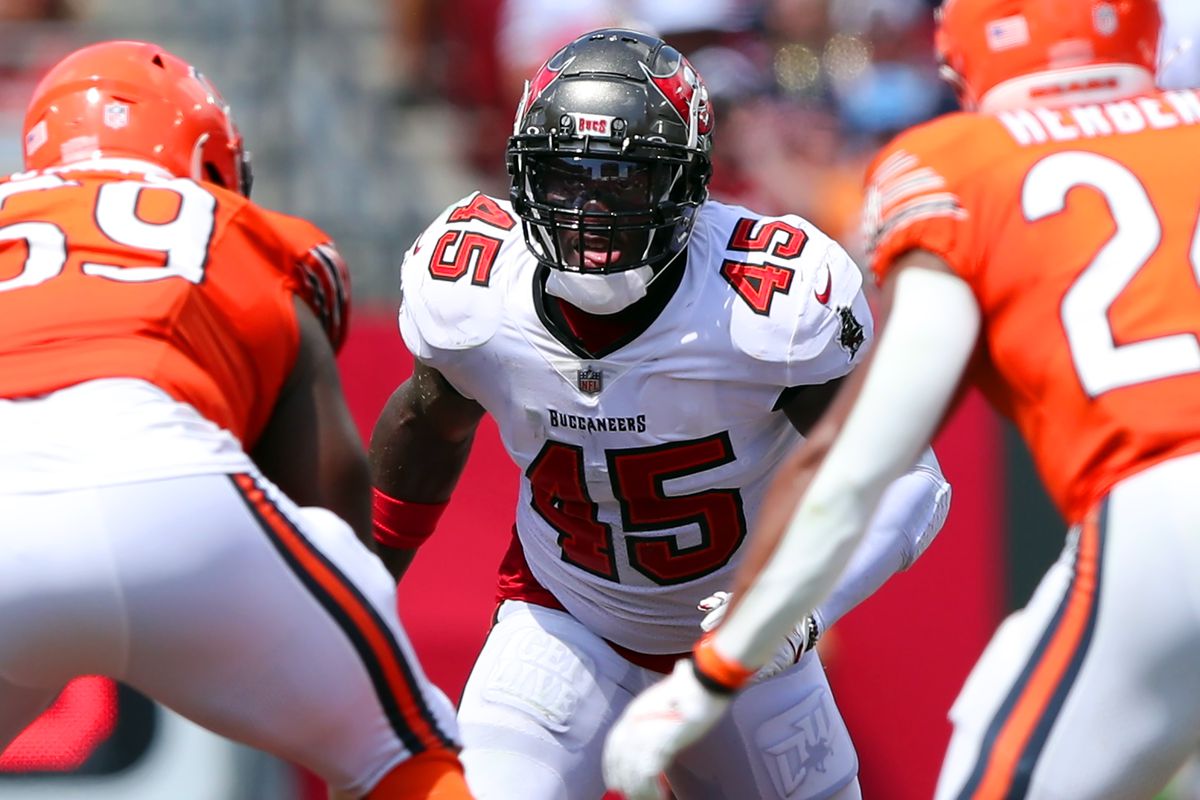 TAMPA, FL - SEPTEMBER 17: Tampa Bay Buccaneers Linebacker Devin White (45) looks into the defensive backfield during the regular season game between the Chicago Bears and the Tampa Bay Buccaneers on September 17, 2023 at Raymond James Stadium in Tampa, Florida.