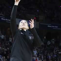 UConn’s Katie Lou Samuelson warms up before their Sweet 16 matchup with Duke.