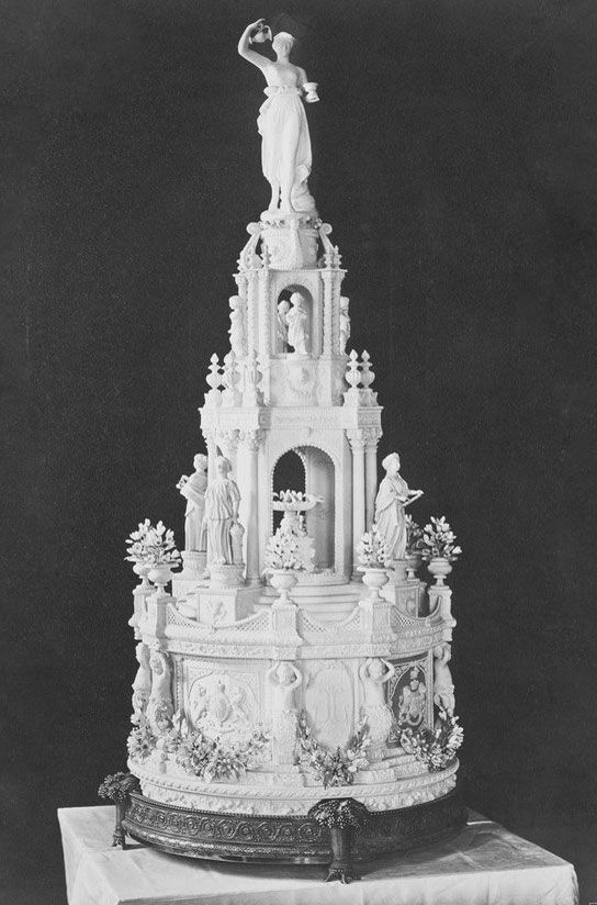 Wedding cake of Princess Louise and the Duke of Argyll