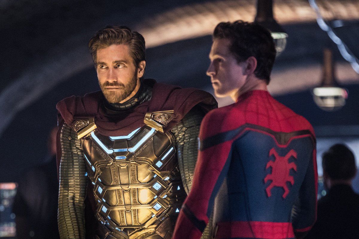 mysterio and spider-man in far from home