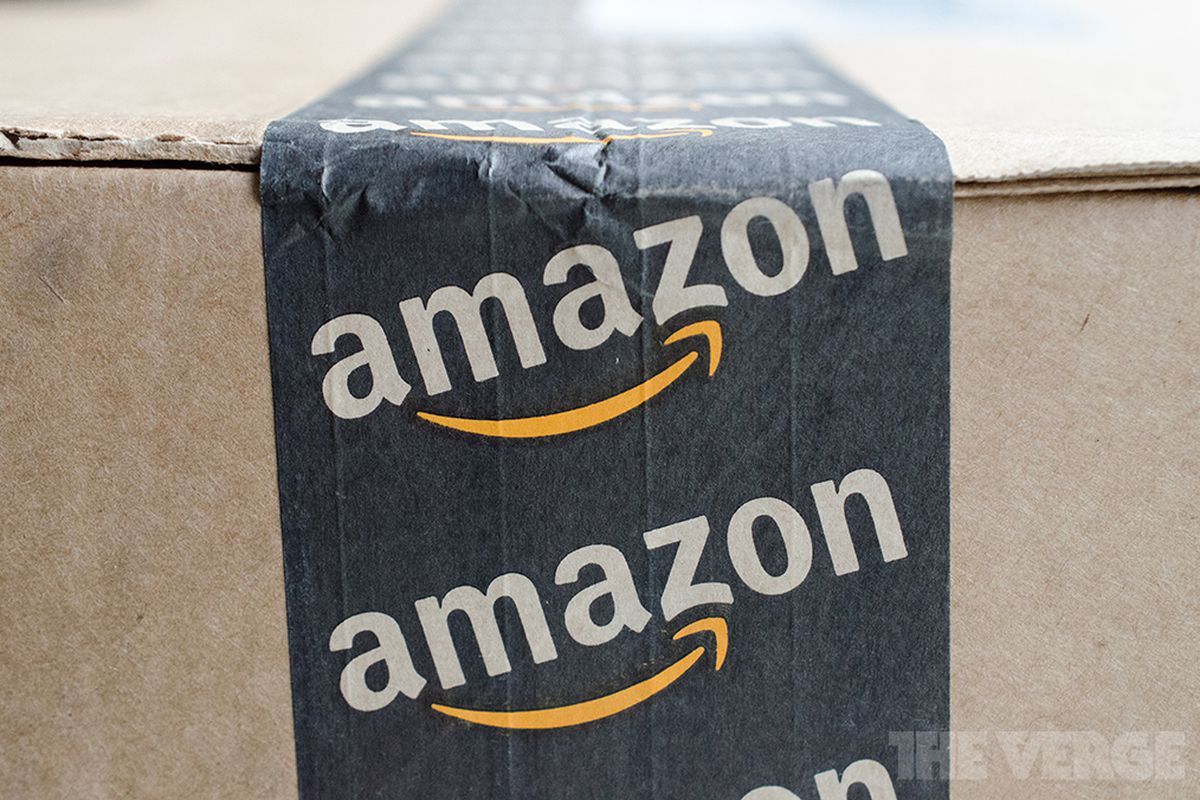 Amazon box (STOCK) 