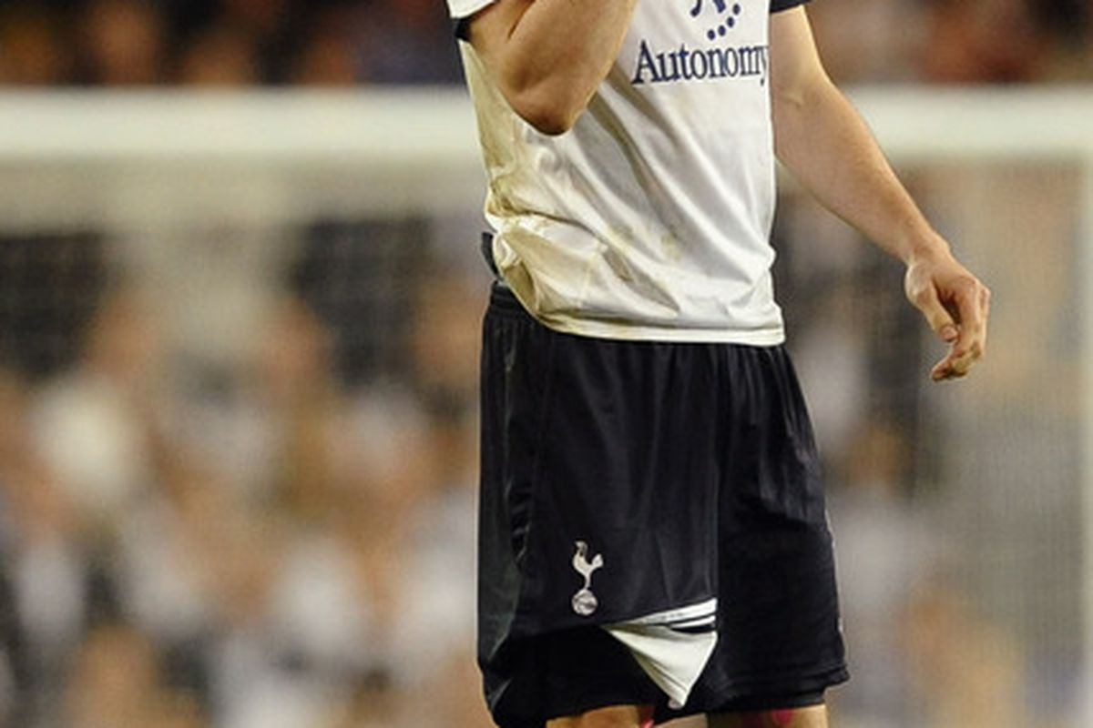LONDON, ENGLAND - APRIL 20:  Gareth Bale of Spurs looks dejected during the Barclays Premier League match between Tottenham Hotspur and Arsenal at White Hart Lane on April 20, 2011 in London, England.  (Photo by Laurence Griffiths/Getty Images)