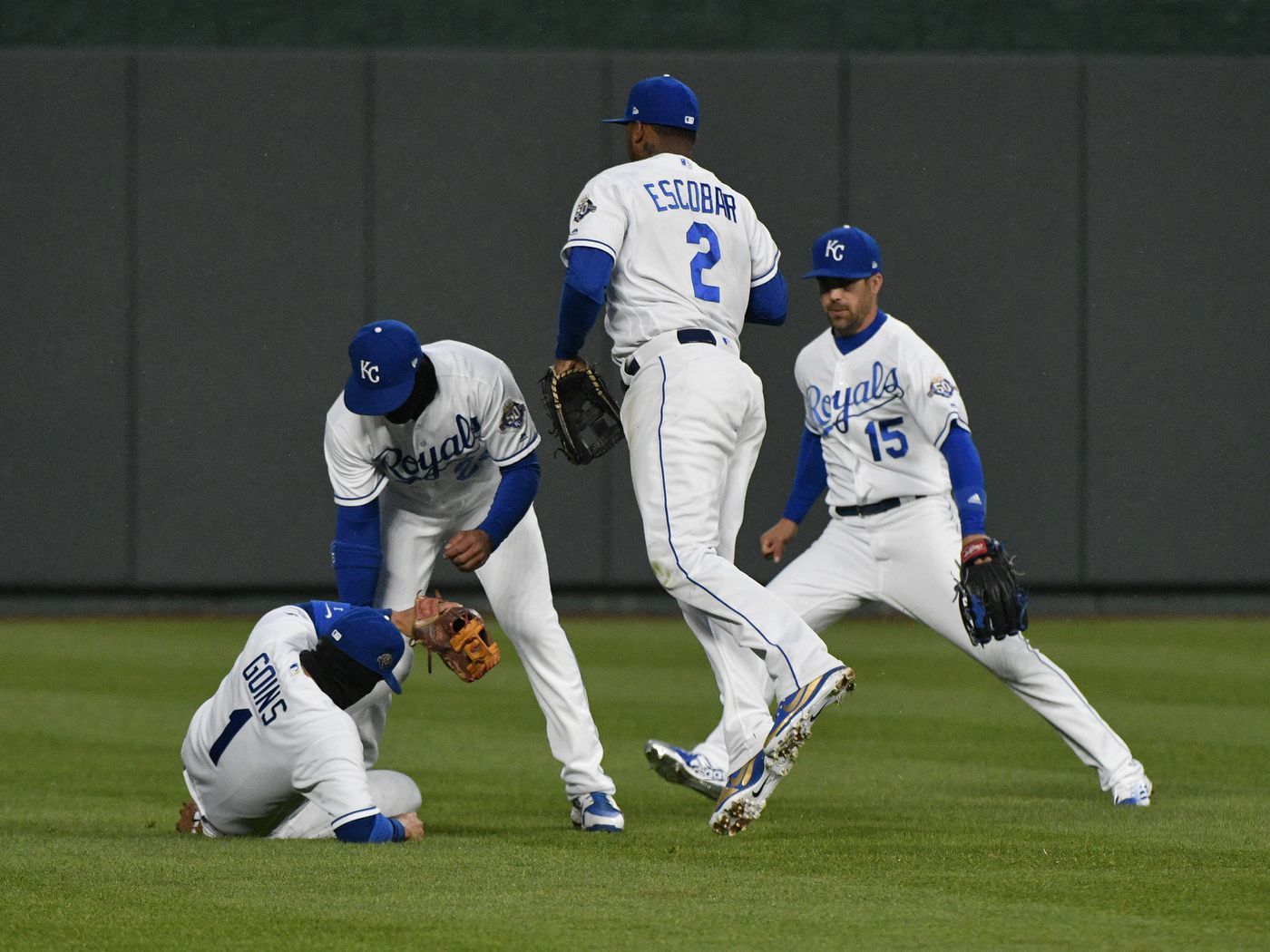 Royals lose 100th game in spectacular fashion, 5-2 - Royals Review