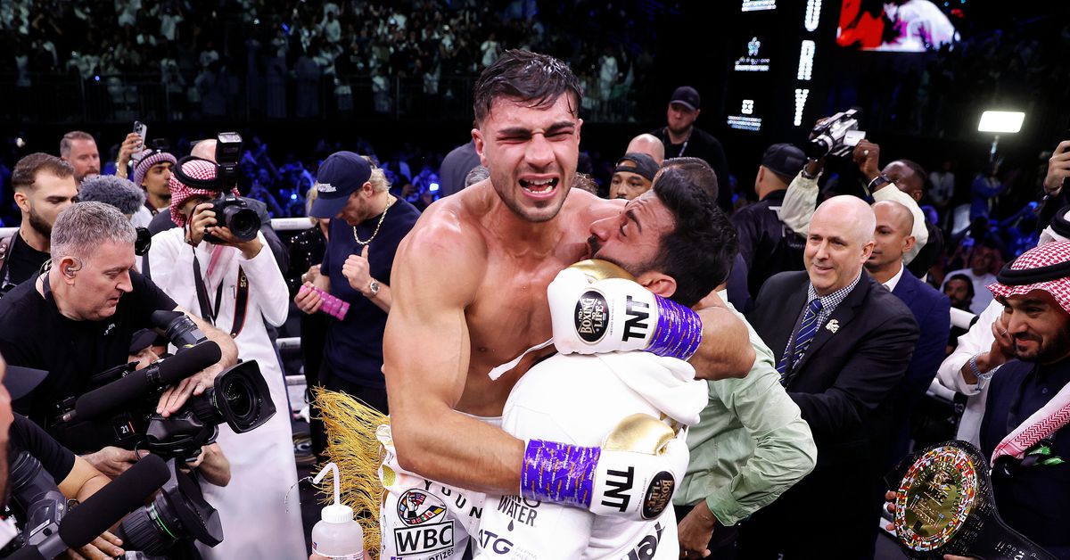 Boxing pros and KSI react to Tommy Fury’s win over Jake Paul