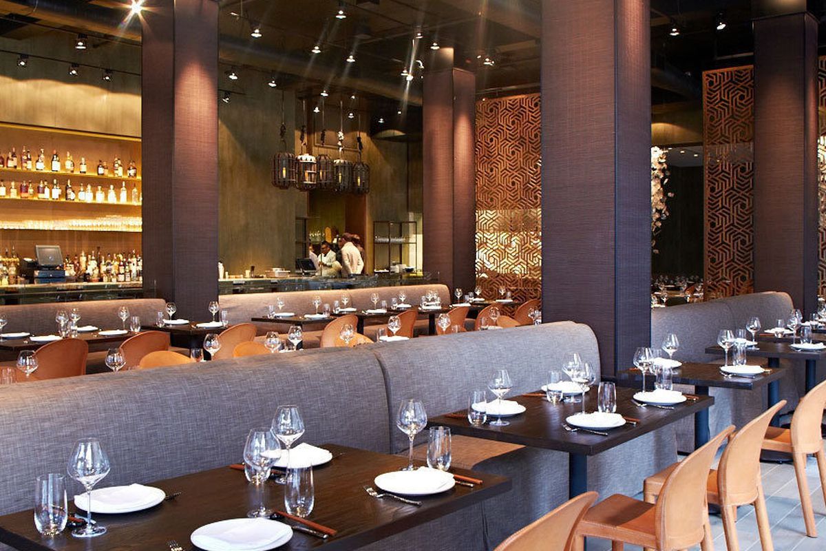 <a href="http://chicago.eater.com/archives/2012/09/25/indonesian-screens-sea-urchin-lights-bamboo-take-a-look-inside-embeya.php">Embeya, Chicago</a> 