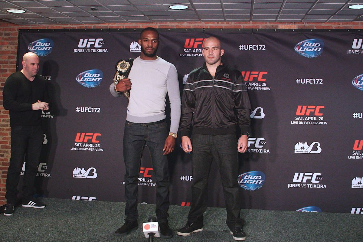 Jon Jones and Glover Teixeira will square off in the UFC 172 main event Saturday.