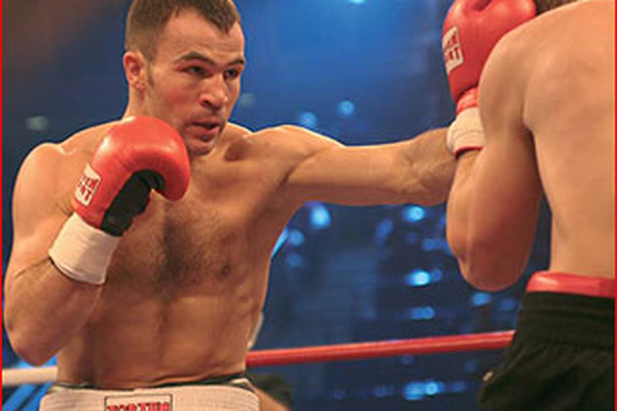 Jan Zaveck won the IBF welterweight title by third round TKO over Isaac Hlatshwayo. (Photo via <a href="http://www.box-web.de/">www.box-web.de</a>)
