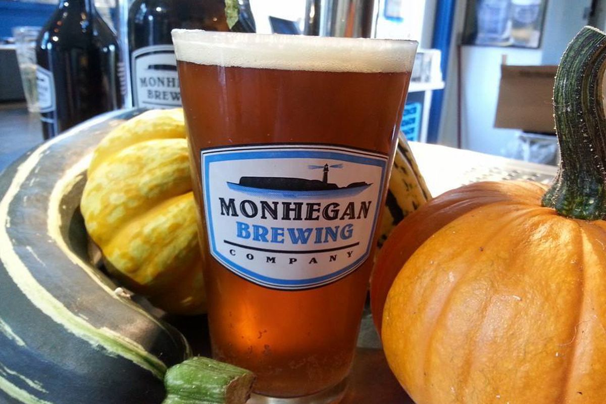 A glass of Monhegan Brewing Company's wet-hopped Island Farm Double IPA.