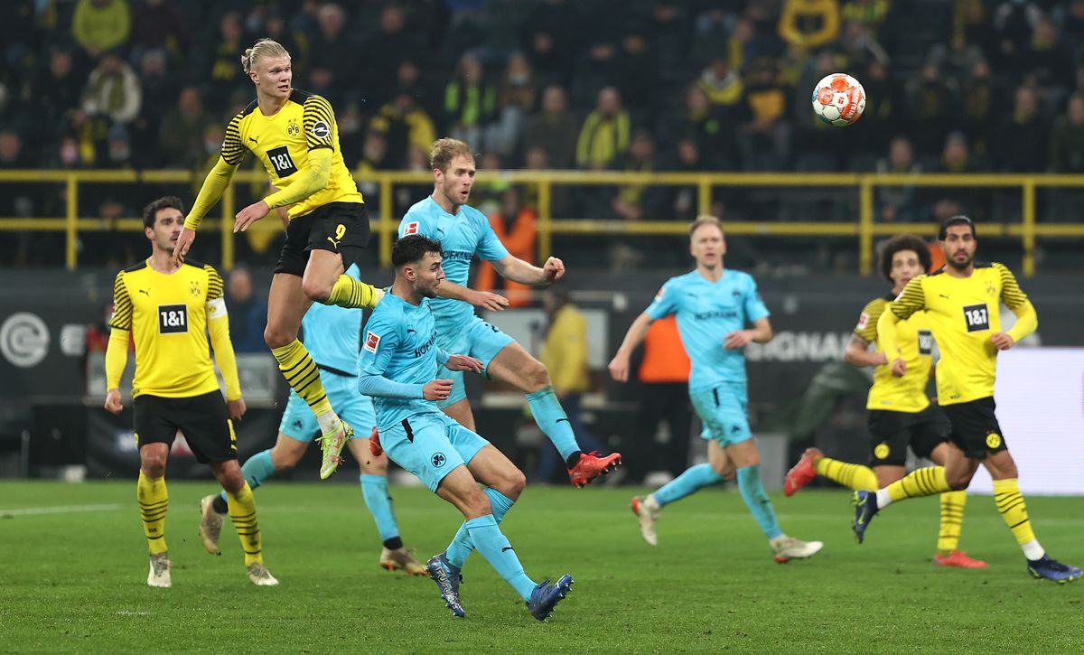 Borussia Dortmund v SpVgg Greuther Fürth - Bundesliga