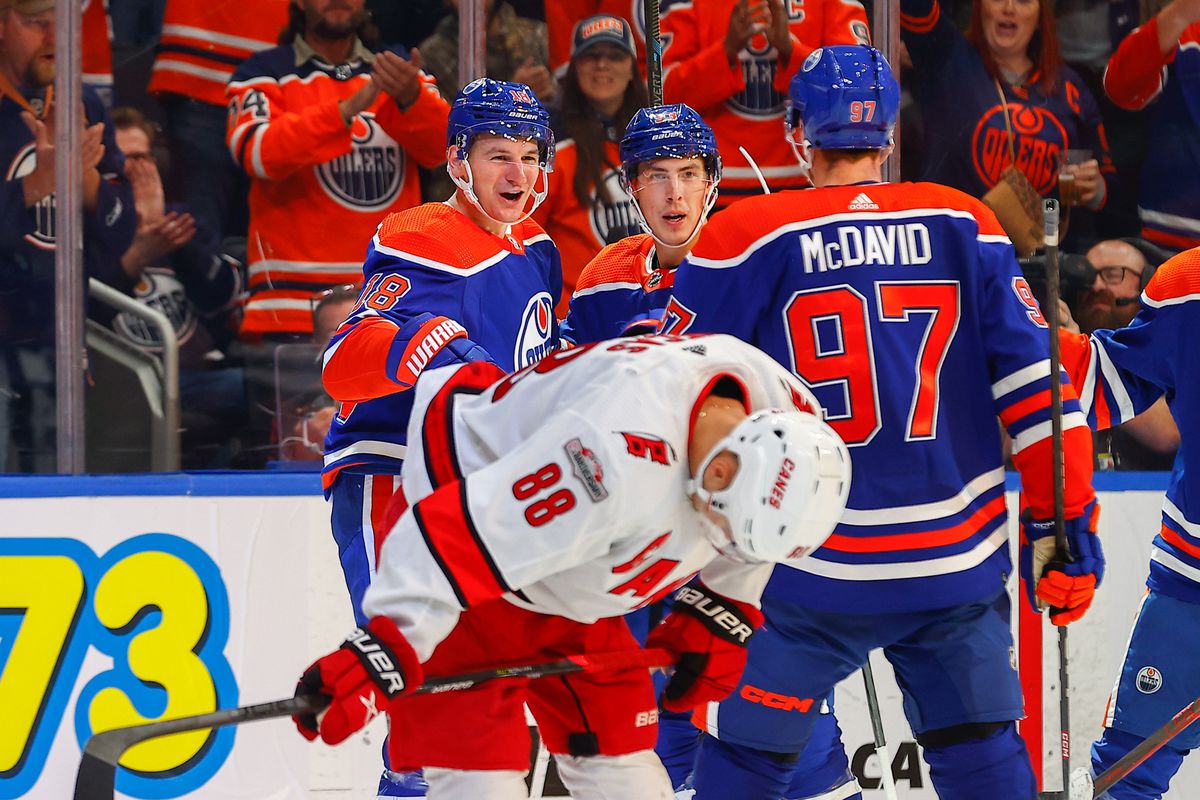 NHL: OCT 20 Hurricanes at Oilers