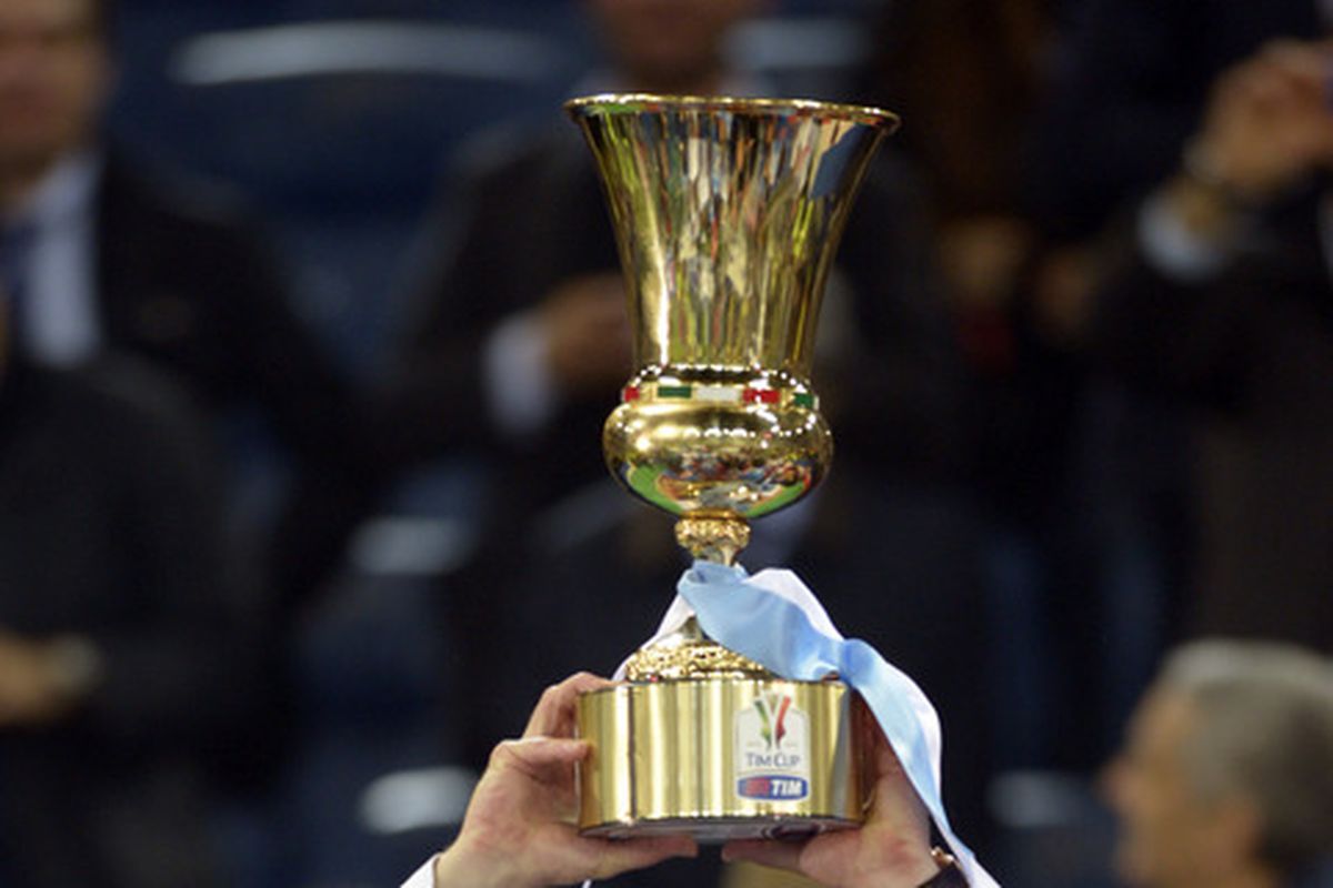 Coppa Italia Trophy : Coppa Italia Serie Champions League Dani Alves