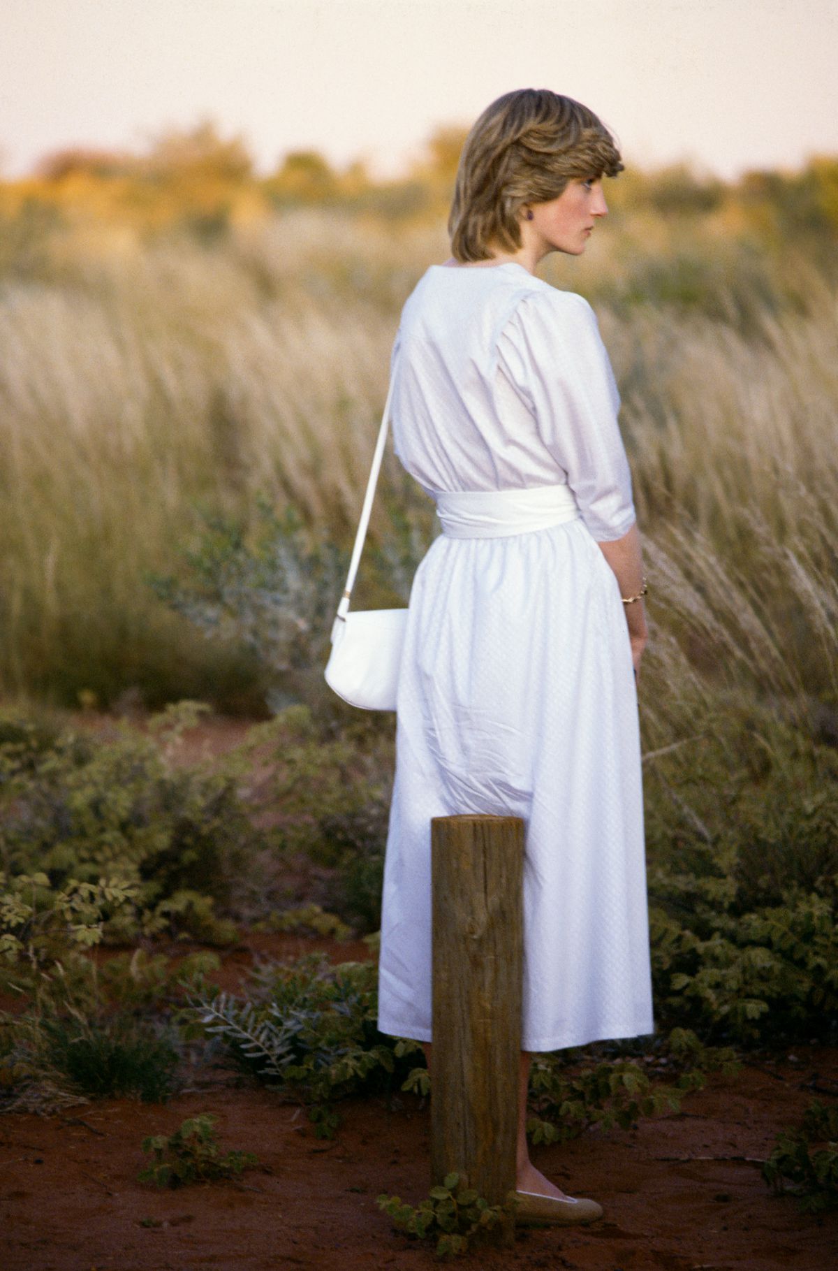 Diana Princess of Wales in front of Uluru/Ayers Rock near Alice Springs, Australia during the Royal Tour of Australia, 21st March 1983.(Photo by Anwar Hussein)