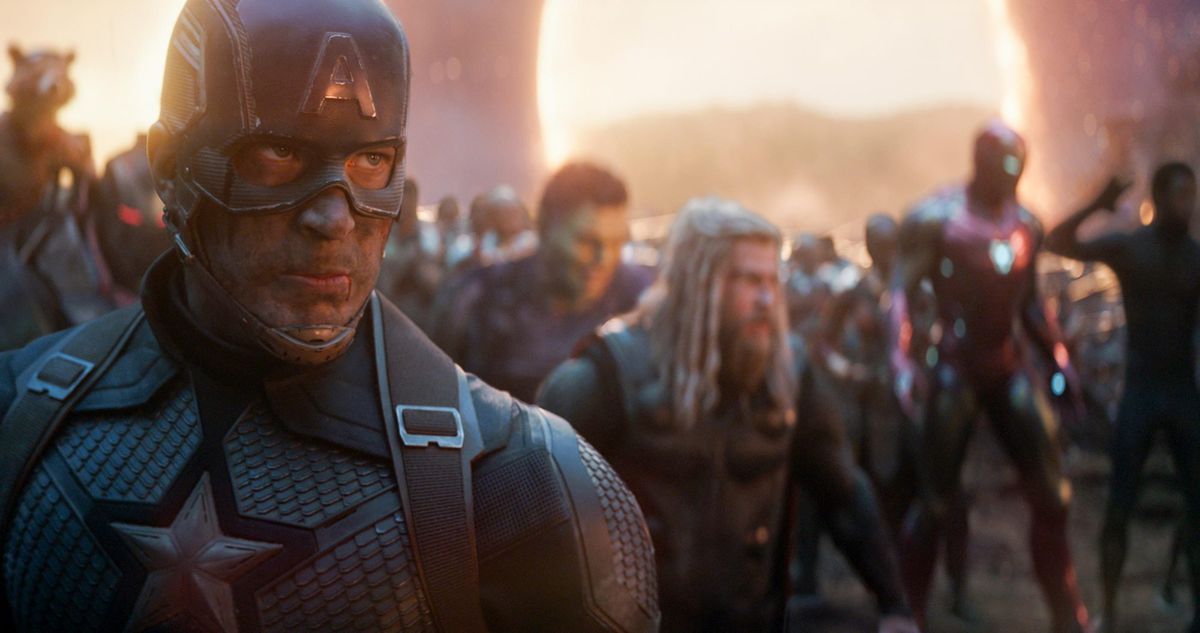captain america, thor, and the avengers in endgame finale