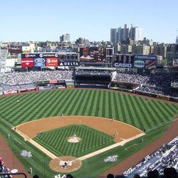 <a href="http://ny.eater.com/archives/2013/03/what_to_eat_at_yankee_stadium_home_of_the_ny_yankees.php">Stadium Dining Guides: Yankees Stadium</a>