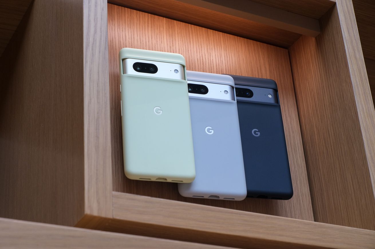Images of three Google Pixel 7 phones side by side inside Google’s official cases.