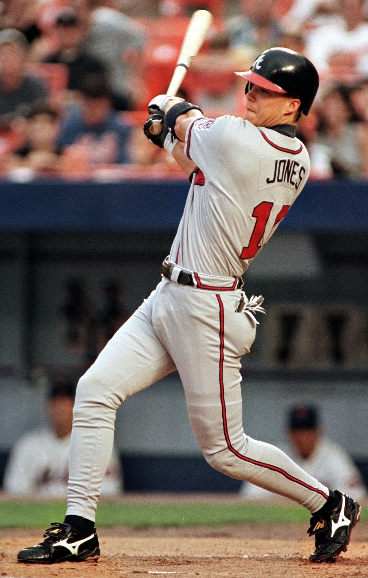 Atlanta Braves’ third baseman Chipper Jones drives
