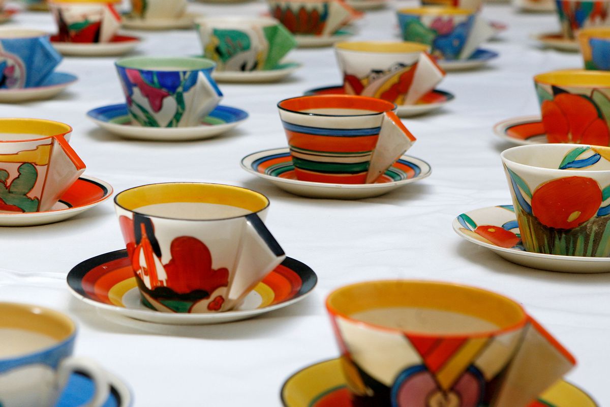 Hundred Clarice Cliff Tea Cups Go Up For Auction