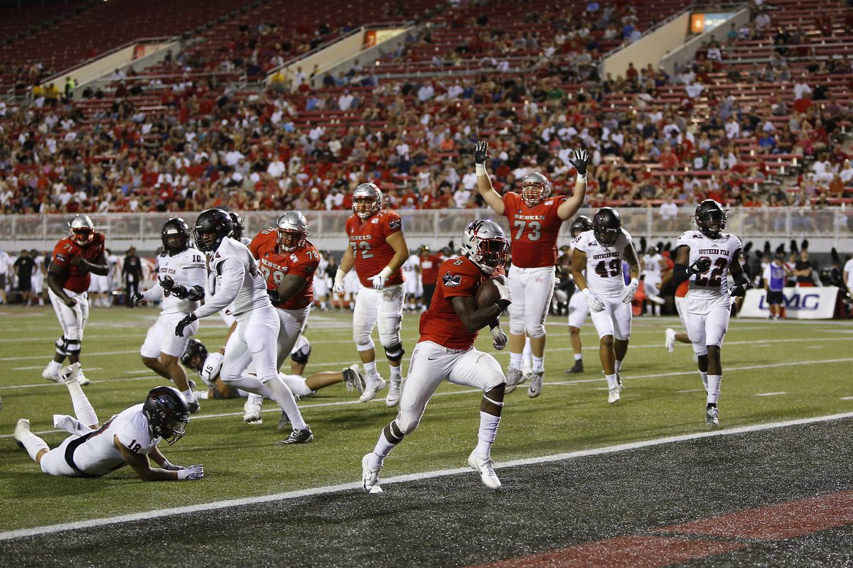 COLLEGE FOOTBALL: AUG 31 Southern Utah at UNLV