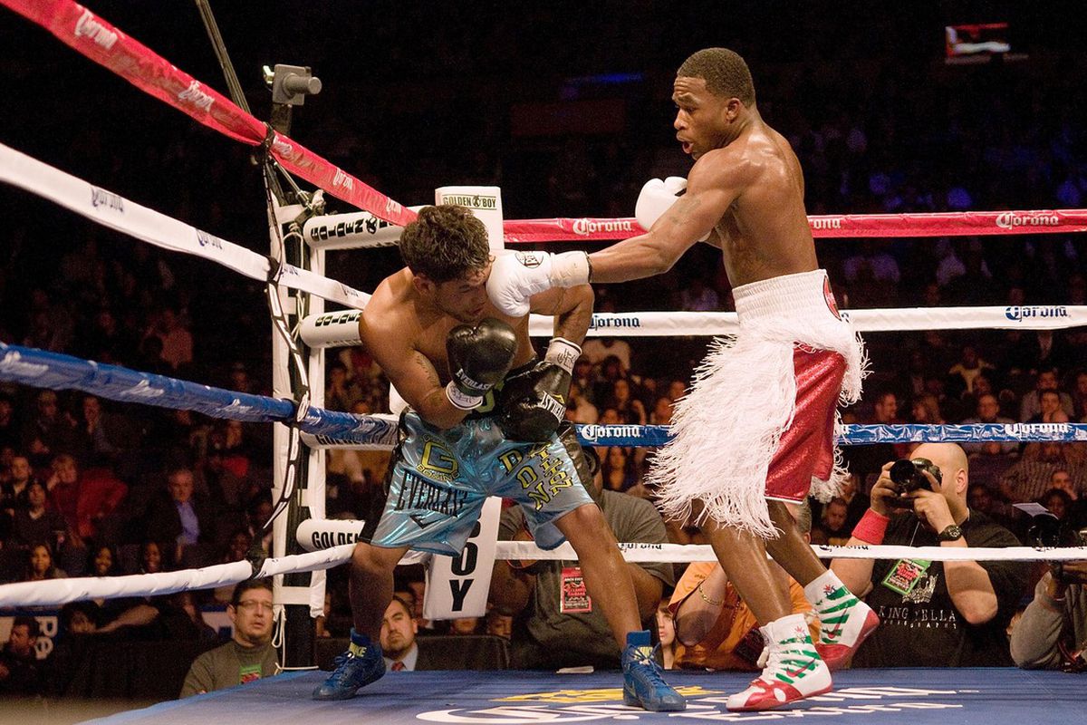 Adrien Broner dominated Eloy Perez tonight in St. Louis. (Photo by Jeff Curry-US PRESSWIRE)