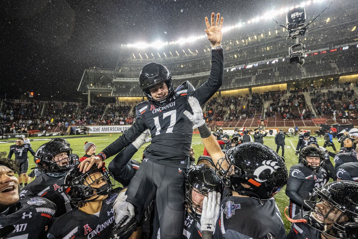 Cole Smith #17 of the Cincinnati Bearcats after kicking the game winning field goal during the American Athletic Conference football championship at Nippert Stadium on December 19, 2020 in Cincinnati, Ohio.