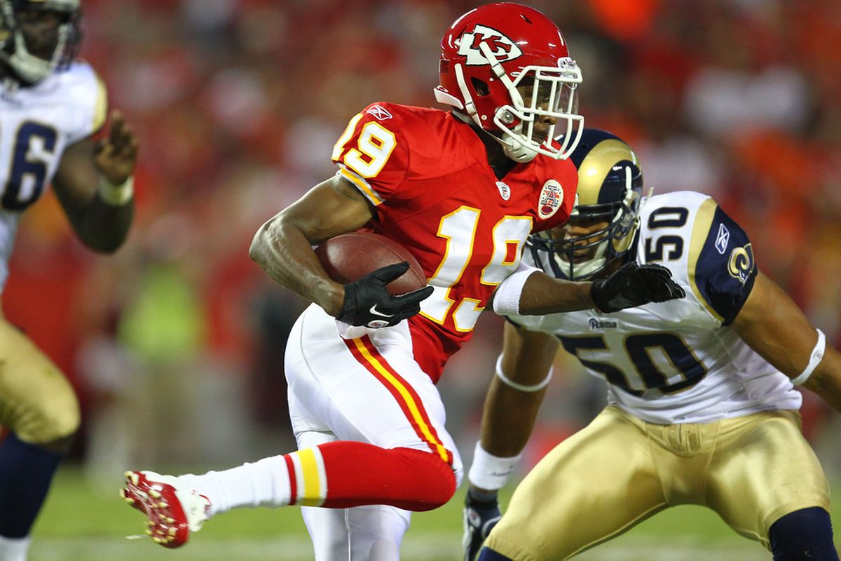 KANSAS CITY, MO - AUGUST 26: Steve Breaston #19 of the Kansas City Chiefs catches a pass against the St. Louis Rams during a pre-season game at Arrowhead Stadium  on August 26, 2011 in Kansas City, Missouri.  (Photo by Dilip Vishwanat/Getty Images)