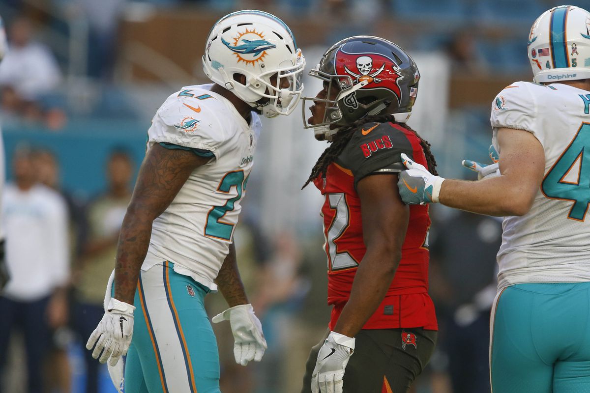 NFL: Tampa Bay Buccaneers at Miami Dolphins