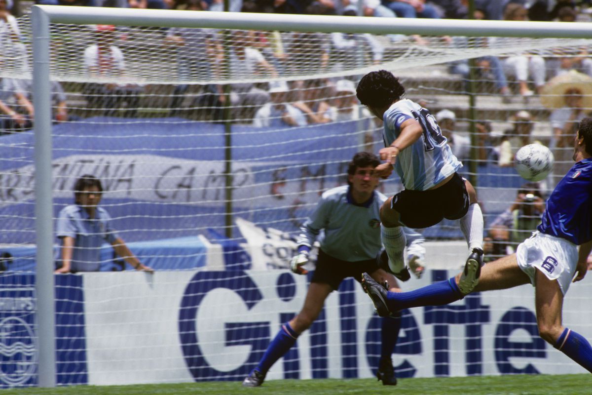Soccer - World Cup Mexico 1986 - Group A - Argentina v Italy - Cuauhtemoc Stadium
