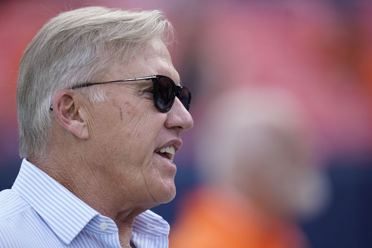 John Elway afflicted with hand ailment, won’t reveal treatment specifics - Chicago ...1200 x 800
