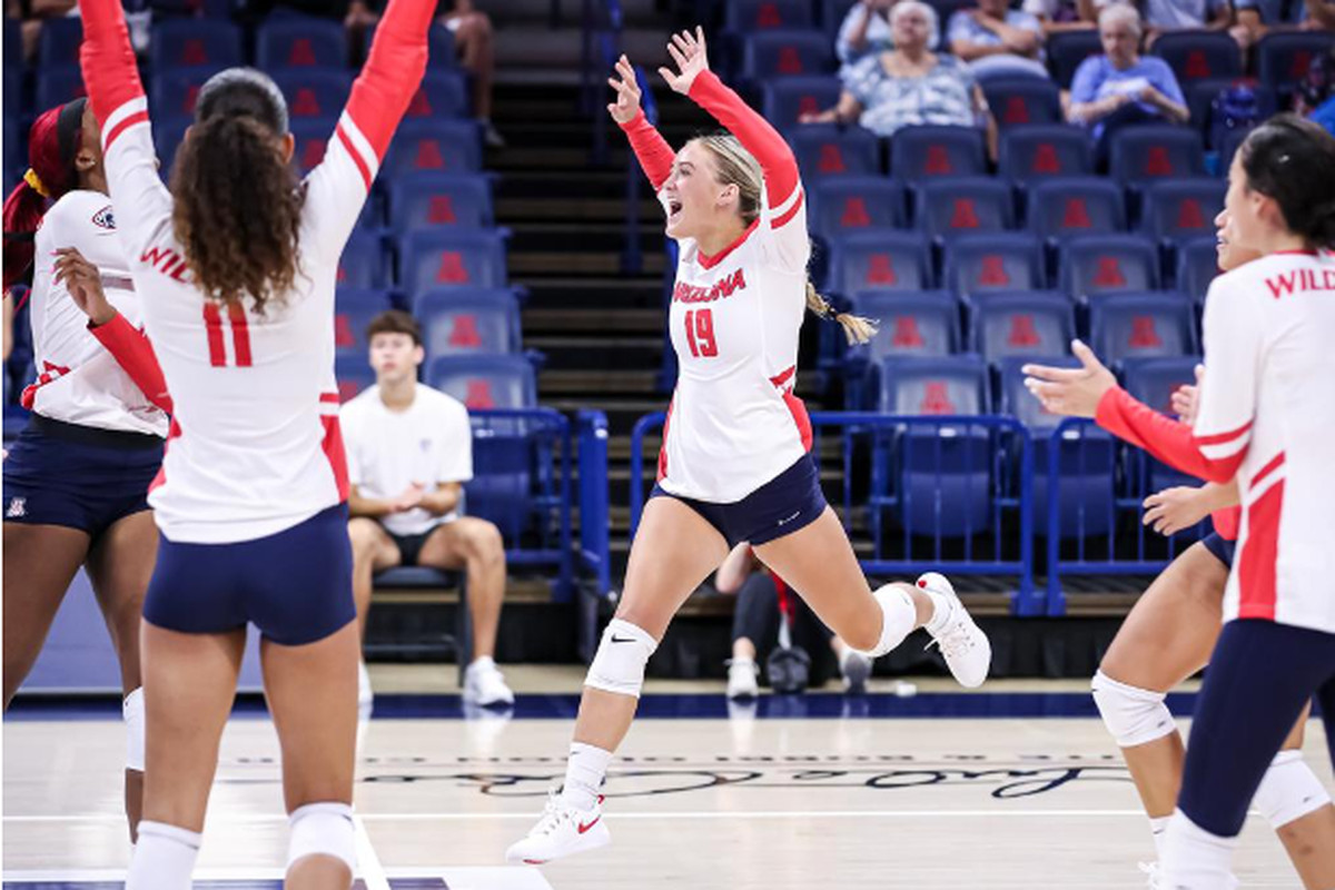 arizona-volleyball-receives-first-verbal-commitment-class-2025-outside-hitter-paige-thies