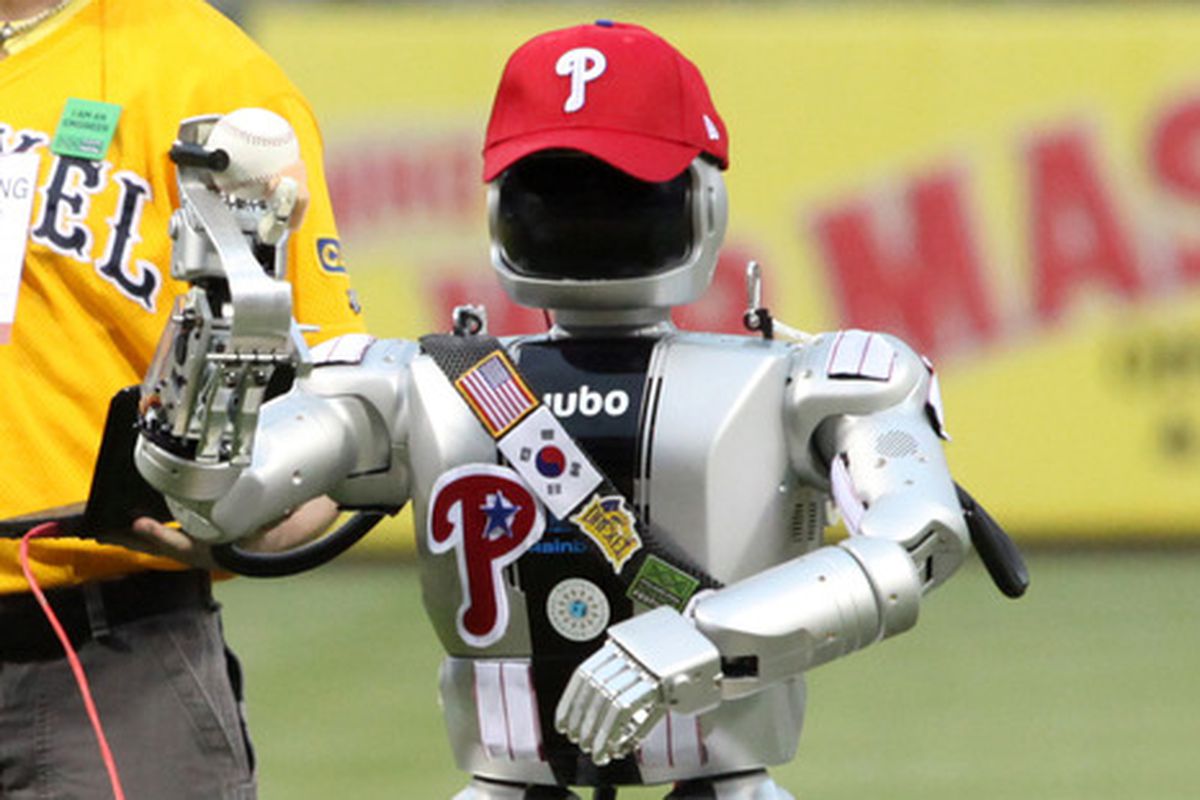 2396 throws out the first pitch at a Phillies game.