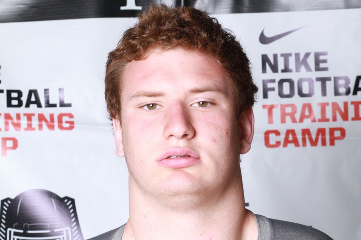 Wisconsin could be drawing closer to landing four-star offensive tackle Frank Ragnow (Chanhassen, Minn.).