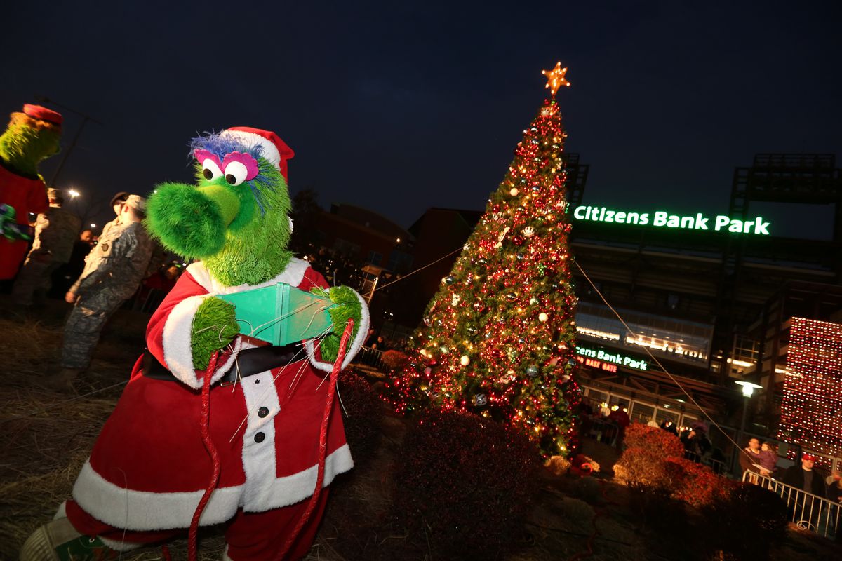 Philadelphia Phillies Christmas Tree Lighting With Coach Charlie Manuel &amp; Phillie Phanatic