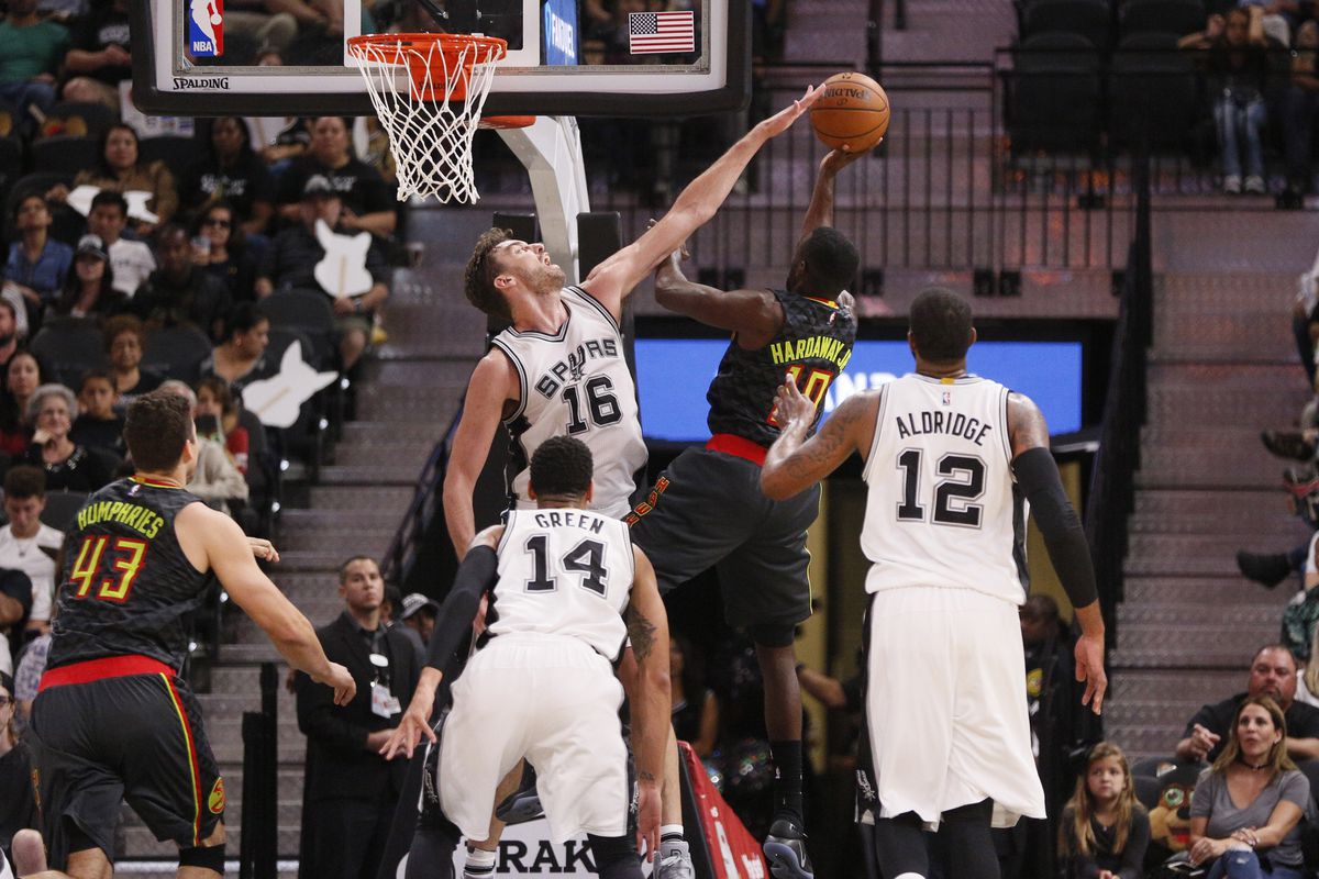 NBA: Preseason-Atlanta Hawks at San Antonio Spurs