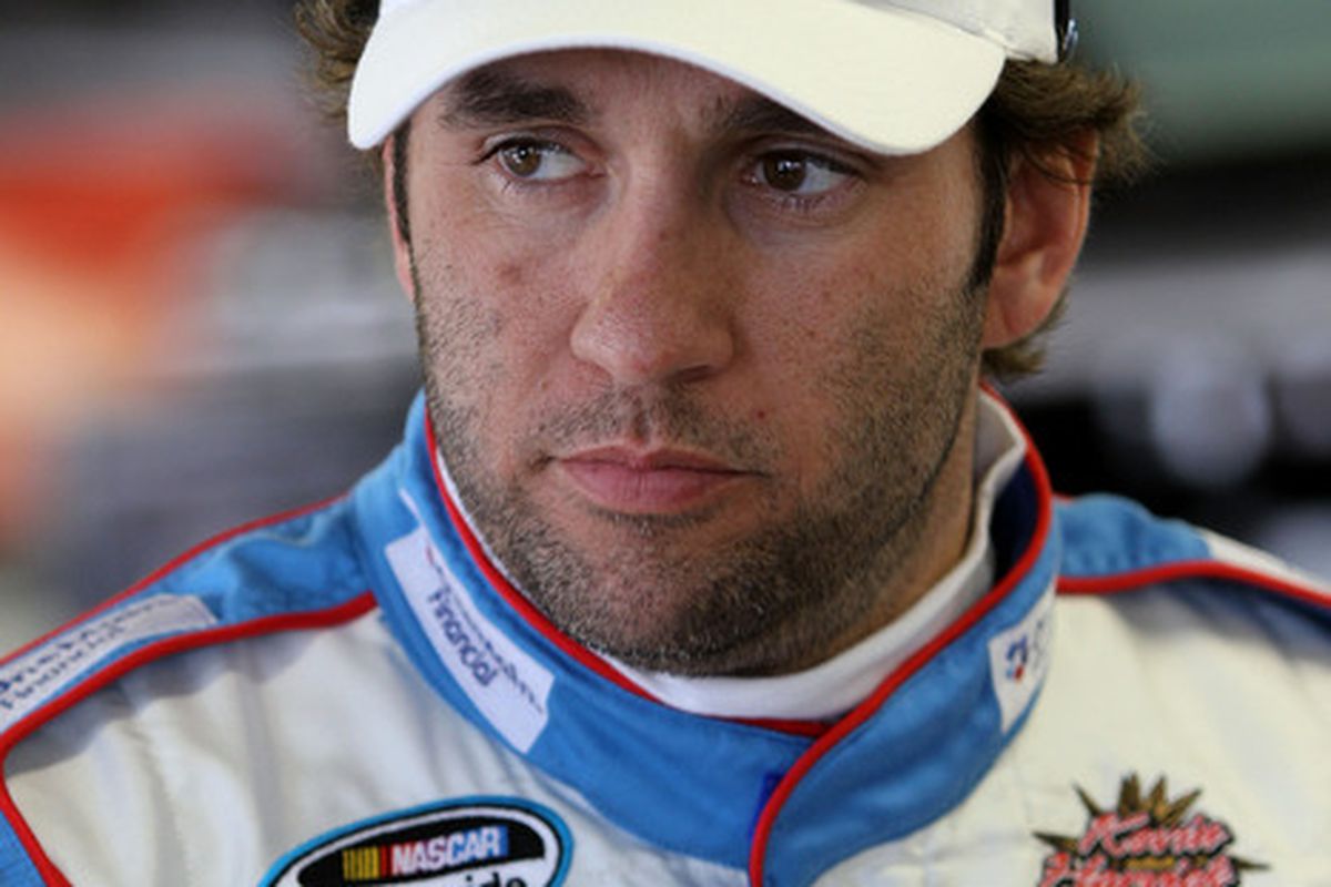 Elliott Sadler is a leading contender for the 2011 NASCAR Nationwide Series championship.