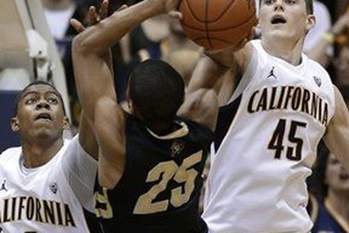 Spencer Dinwiddie was unable to score down the stretch today against Cal. 