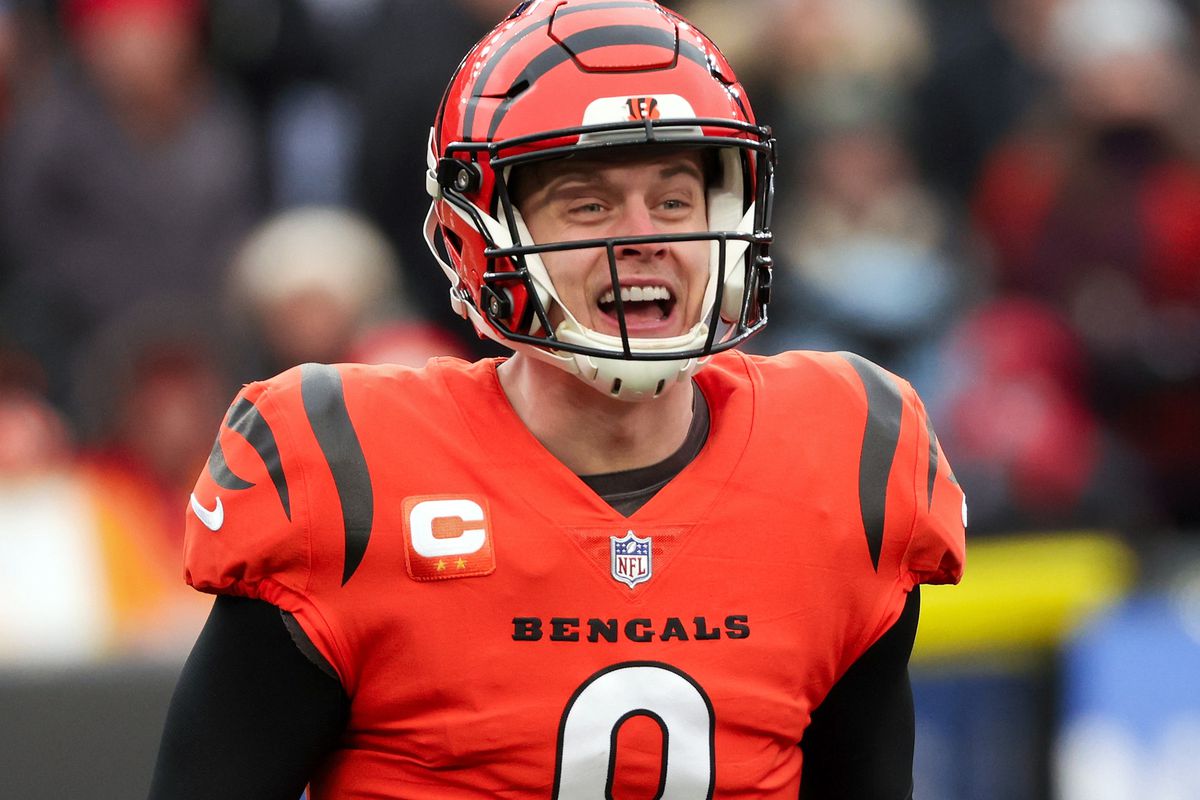Joe Burrow #9 of the Cincinnati Bengals calls out instructions in the first quarter against the Kansas City Chiefs at Paul Brown Stadium on January 02, 2022 in Cincinnati, Ohio.
