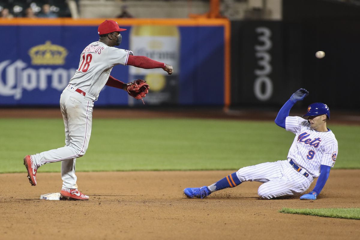 MLB: Game Two-Philadelphia Phillies at New York Mets
