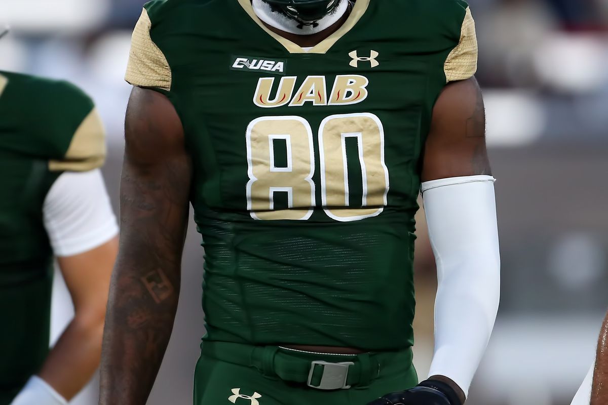 UAB Blazers tight end Maleak Bryant during the game between the Alabama A&amp;M Bulldogs and the UAB Blazers on September 1, 2022 at Protective Stadium in Birmingham, Alabama.
